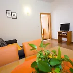 Bonaca 아파트 포도카